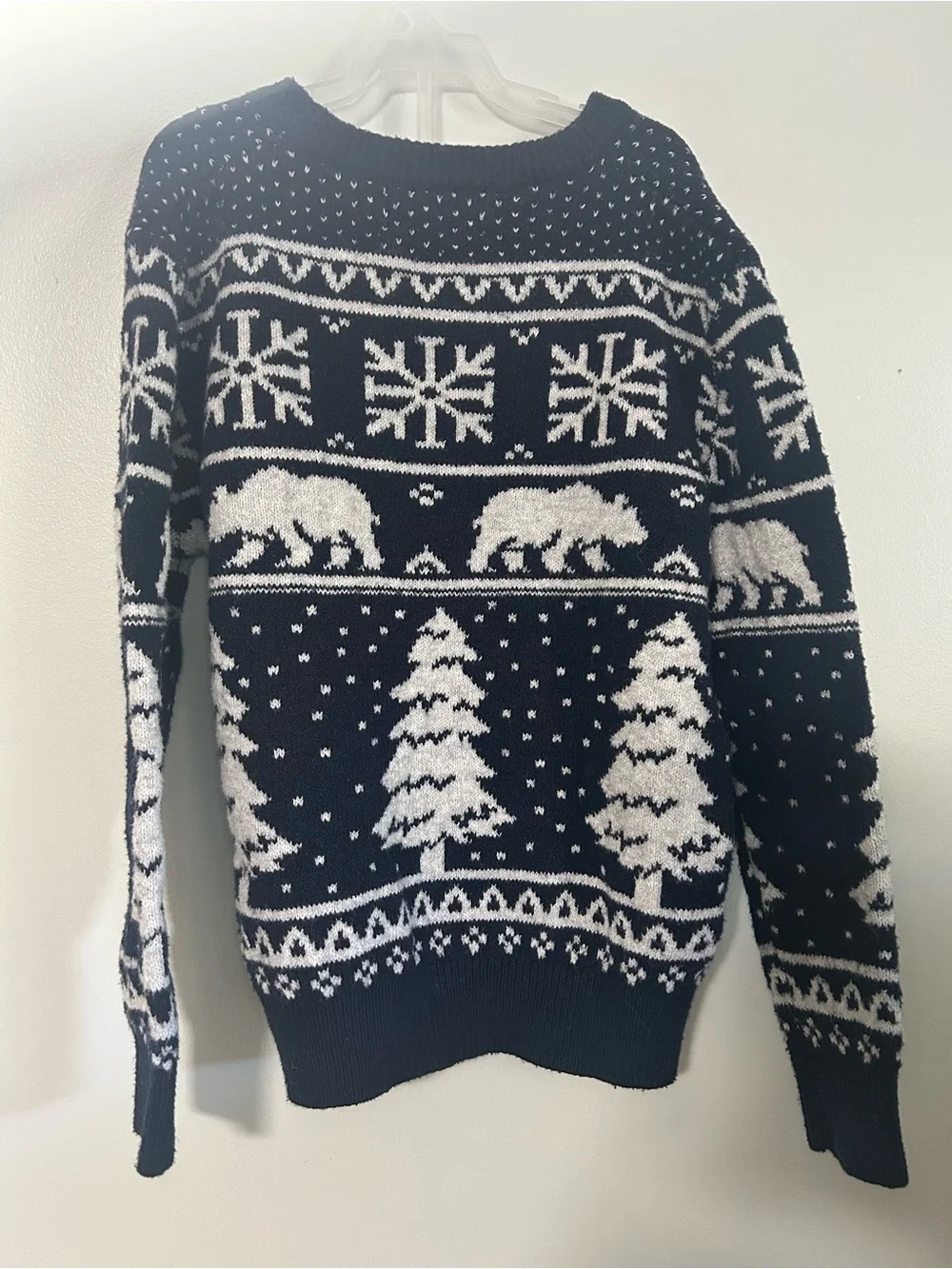 Old Navy Navy &White Holiday Polar Bear & Christmas Tree Sweater Boys Sz M SOFT